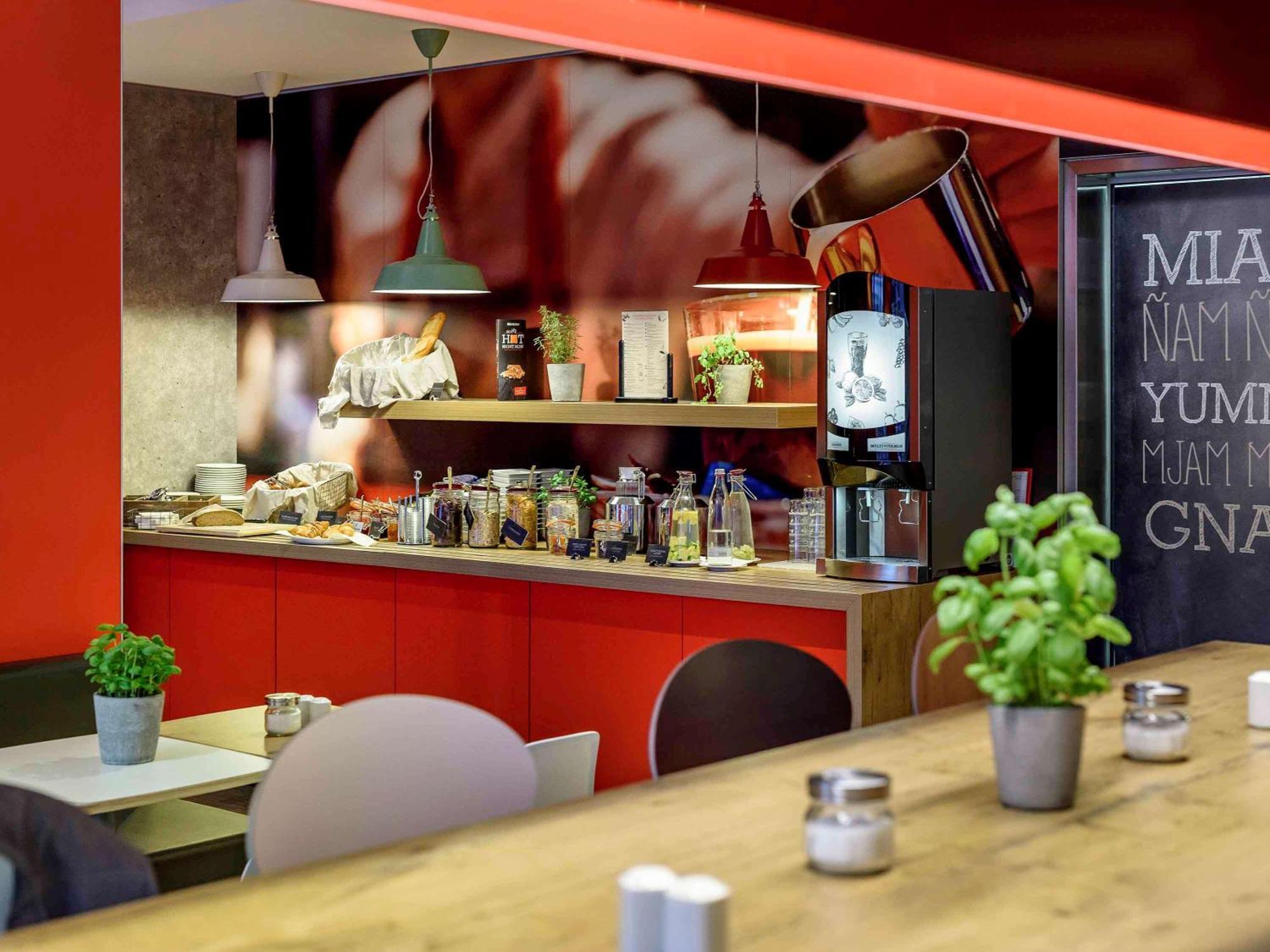 Ibis Leipzig City Екстериор снимка