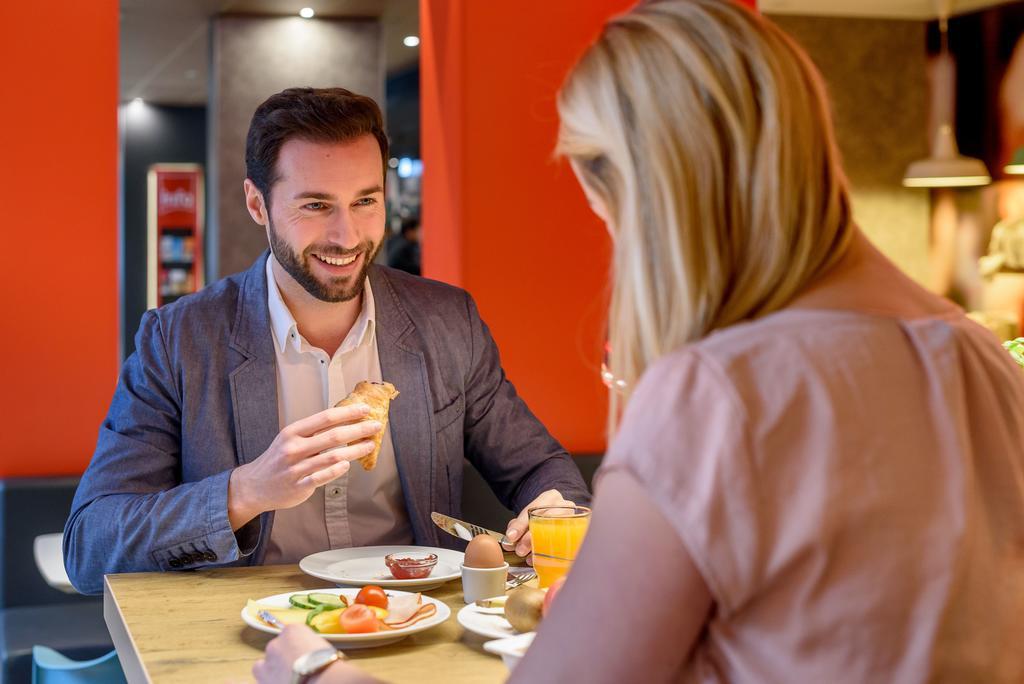 Ibis Leipzig City Екстериор снимка