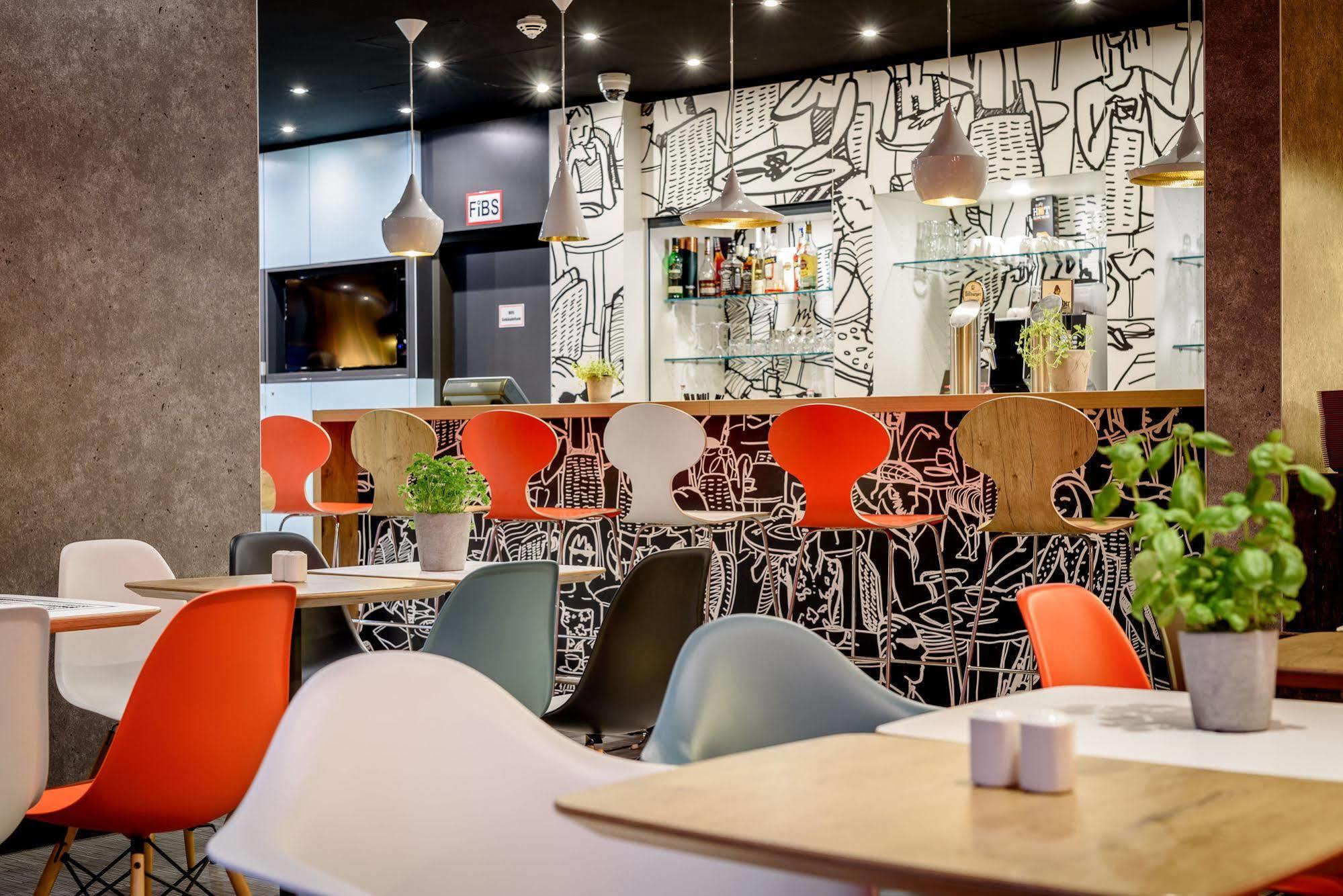 Ibis Leipzig City Екстериор снимка